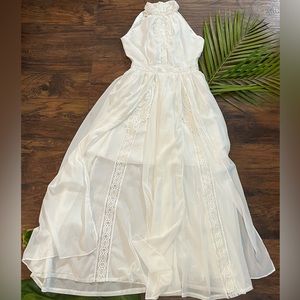 Vijiayi white dress😍